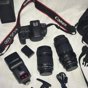 Cannon EOS 60D with accessories